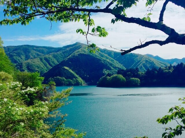 奥多摩湖の景色