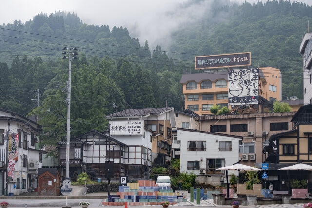 越後湯沢駅前からの景色